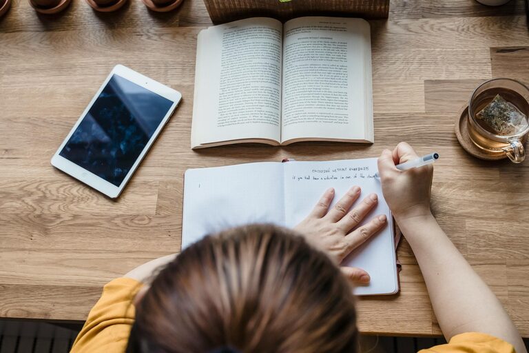 Beginner Guide to Journaling Every Day: Simple Steps to Get Started